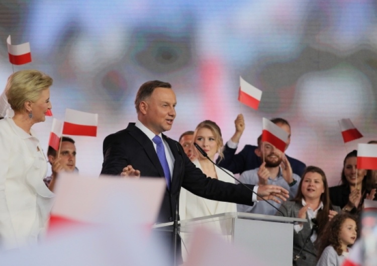 Krysztopa: Jeszcze nie czas otwierać szampana