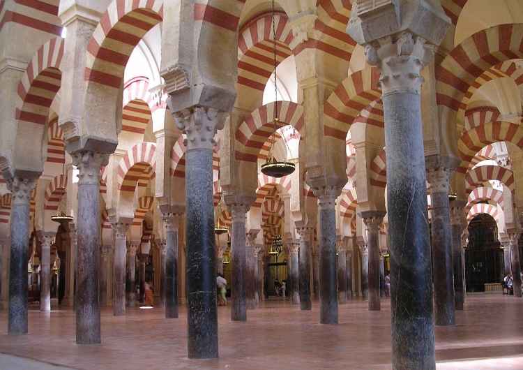  Hagia Sophia to nie koniec. Jeden z emiratów arabskich żąda zwrócenia muzułmanom katedry w Kordobie
