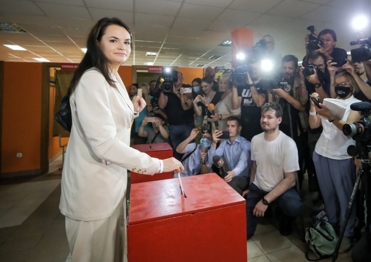  Białoruś: Cichanouska uznała się za zwyciężczynię wyborów. "Nie uznaję wyników podanych przez CKW"