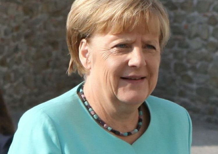Pogoda zatrzymała Angelę Merkel