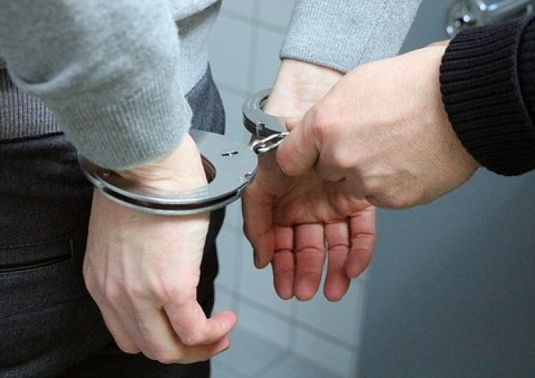 Policja: Uwaga! Nowy sposób działania oszustów, którzy wyłudzili od poszkodowanej ponad 130 tys. złotych