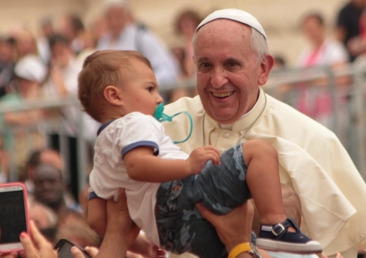 Ks. Adolfo Nicolas: "Franciszek bierze pod uwagę możliwość abdykacji"