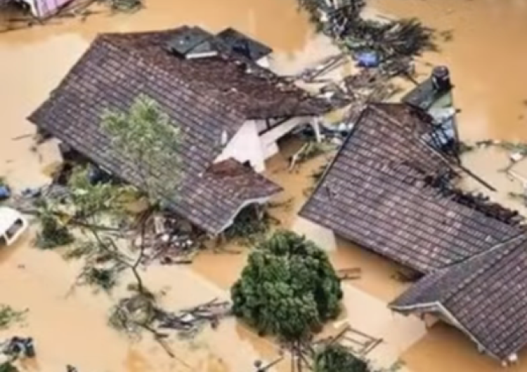  169 osób zginęło w powodziach na Sri Lance. Liczba ofiar wciąż rośnie