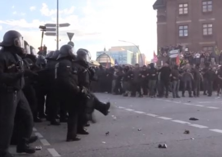  Die Welt: ​Zamieszki w Hamburgu skutkiem pobłażliwości władz wobec lewicowych ekstremistów