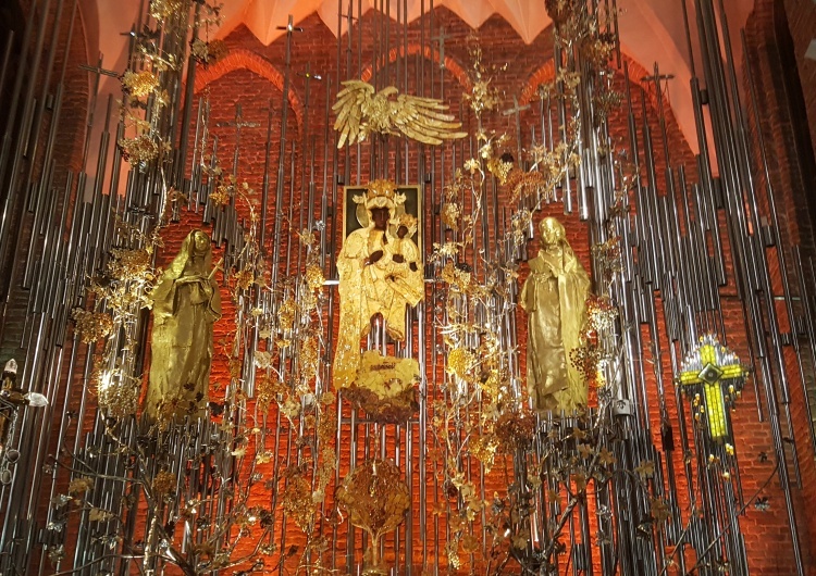  Msza Święta i poświęcenie „Serca dla Inki” do Bursztynowego Ołtarza Ojczyzny w bazylice św. Brygidy