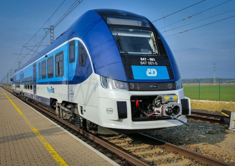 Wyprodukowany przez bydgoską Pesę pociąg RegioFox Czescy pasażerowie wybrali nazwę dla pociągów polskiej Pesy