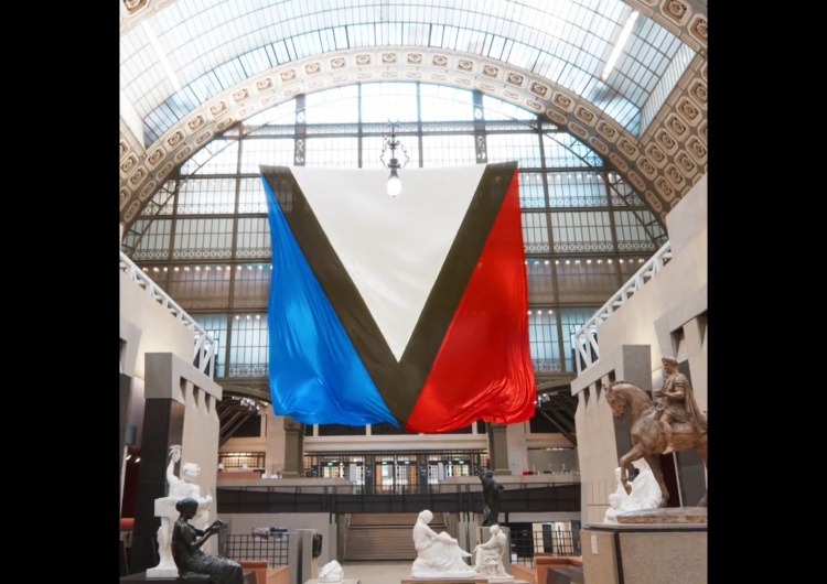  Louis Vuitton приховано підтримує росію? 