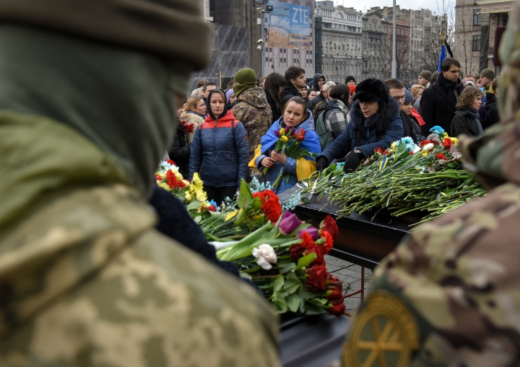  Sztab Ukrainy o egzekucji jeńca przez Rosjan: „Cyniczne złamanie prawa międzynarodowego”