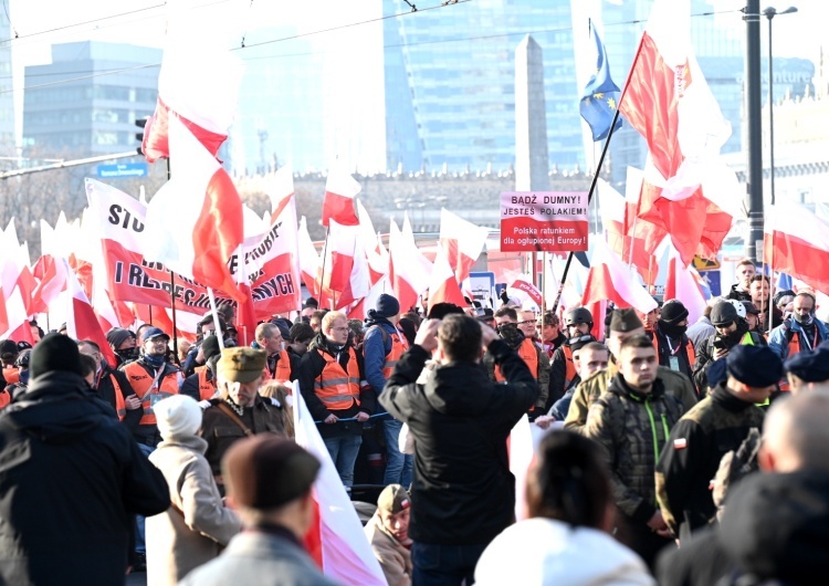 Marsz Niepodległości Bąkiewicz: Sąd rozstrzygnął o legalności władz w Stowarzyszeniu Marsz Niepodległości
