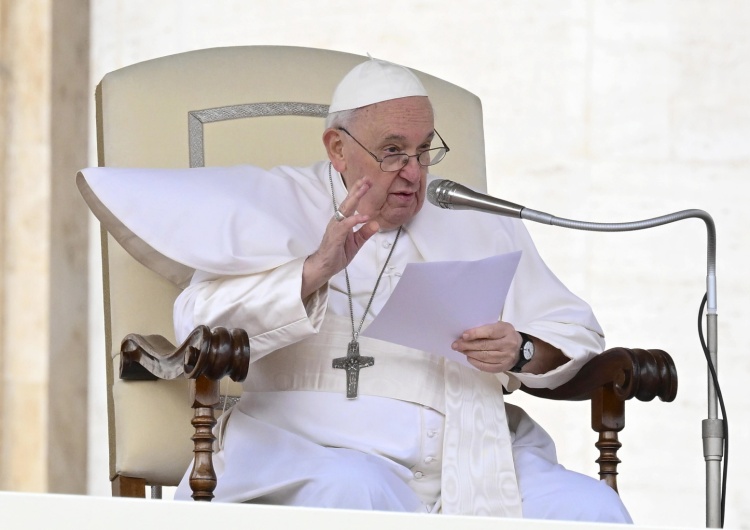 Papież Franciszek  Franciszek: Putin wie, że jestem do dyspozycji