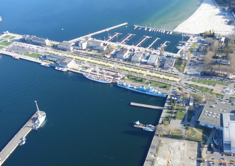 Polish ports are down this year due to deficiency  of investment