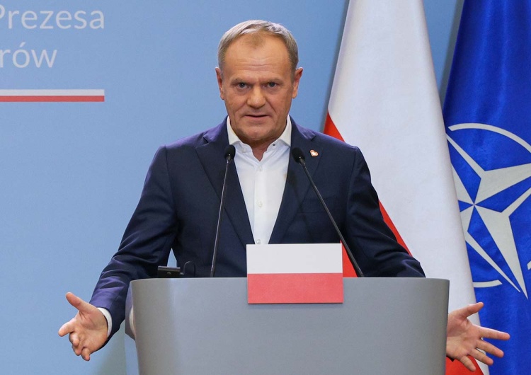 Donald Tusk conducts a poll. Everyone can vote