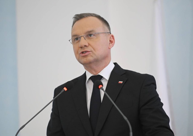 Andrzej Duda na czele rankingu zaufaunia i debiut Karola Nawrockiego. Zobacz najnowszy sondaż