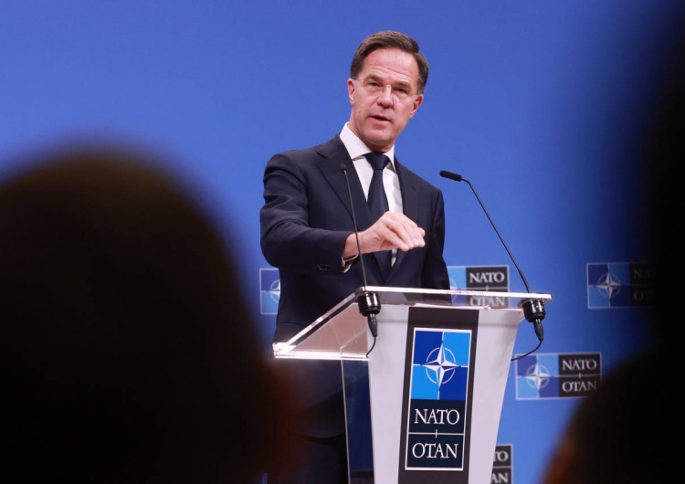 Rutte: Rosja i Chiny próbują destabilizować państwa NATO