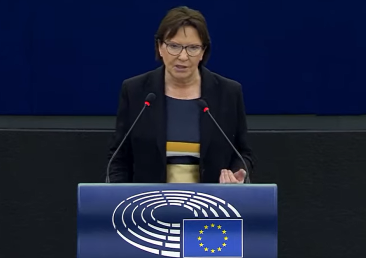  Ewa Kopacz już w akcji: Podziękowała za wybranie jej na wiceprzewodniczącą PE. Z błędem