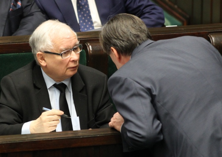 Szef PiS Jarosław Kaczyński Wyciekł wewnętrzny sondaż dla PO. Prezes PiS ma powody do obaw?