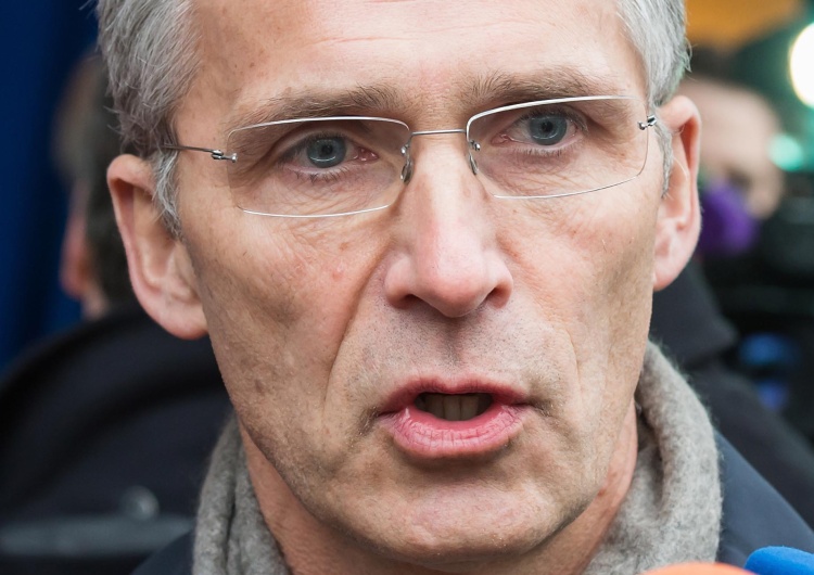 Jens Stoltenberg Stoltenberg: NATO nie planuje wysyłać jednostek bojowych na Ukrainę