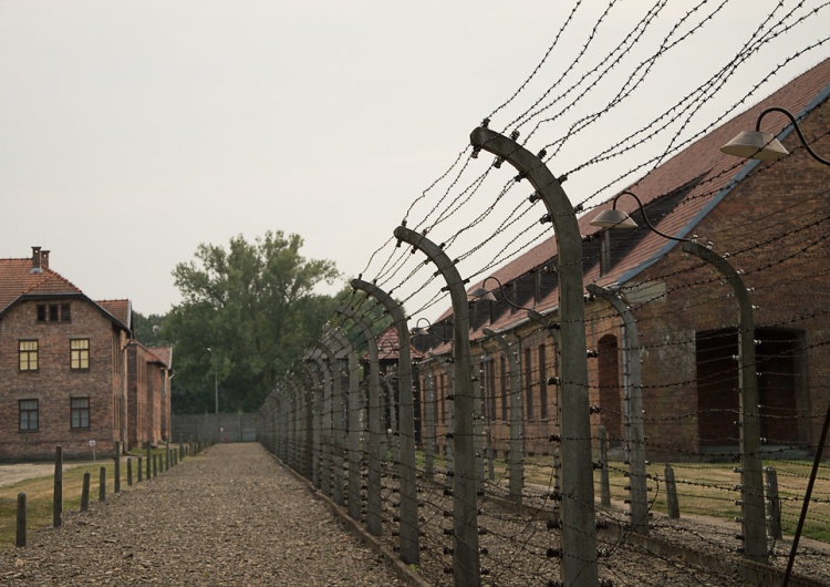 Obóz koncentracyjny Dziennikarz „Polityki” podważał fakt eksterminacji Polaków podczas II wojny światowej. Teraz będzie miał kłopoty