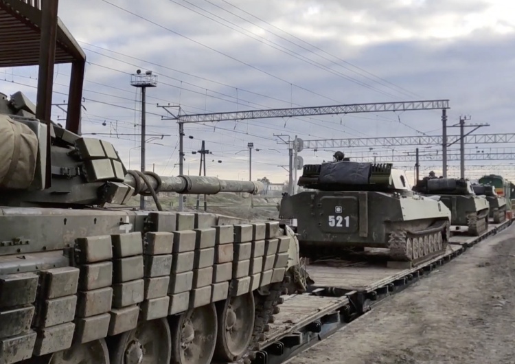  „Nadal widzimy rosyjskie jednostki przesuwające się w stronę granicy z Ukrainą”