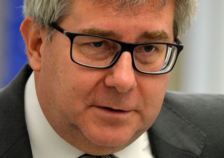 Ryszard Czarnecki Ryszard Czarnecki wzywa: Ten premier, ten rząd, decyzje twardej gry z UE powinien podjąć jak najszybciej [WIDEO]