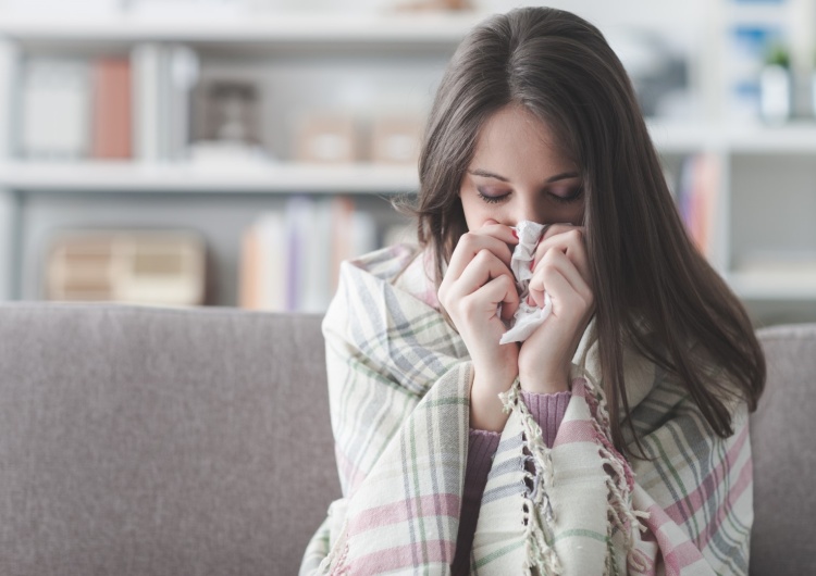  Walka z przeziębieniem - czy da się je zwalczyć w jeden dzień? Domowe sposoby i nie tylko