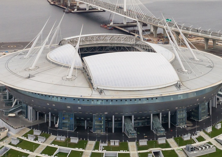 Stadion Kriestowskij w Sankt Petersburgu Nie będzie finału Ligi Mistrzów w Sankt Petersburgu? UEFA zastanawia się nad uderzeniem w Rosję