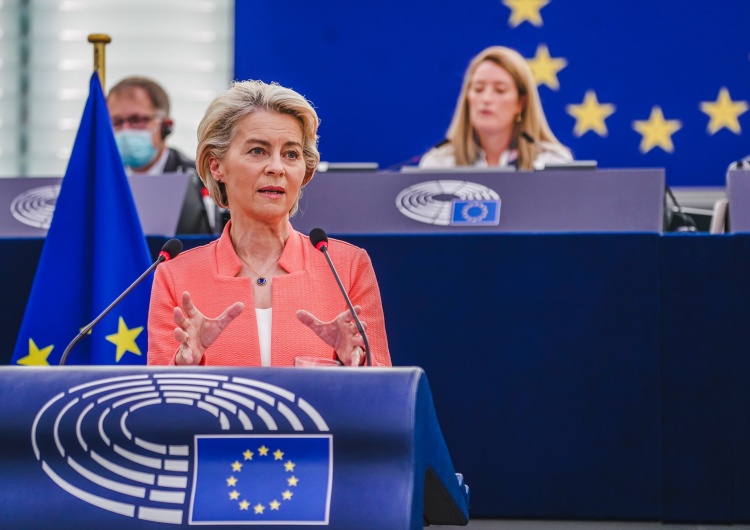 Ursula von der Leyen Unia Europejska już wkrótce wprowadzi sankcje wobec Rosji. Kogo i czego one dotkną?