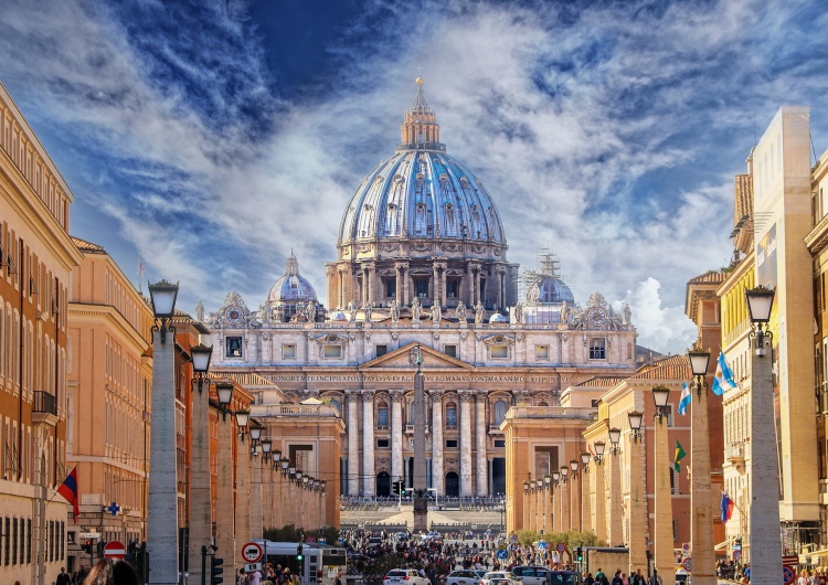 Watykan, widok na pl. Świętego Piotra Watykan: Ogłoszono konkurs na logotyp Roku Jubileuszowego 2025