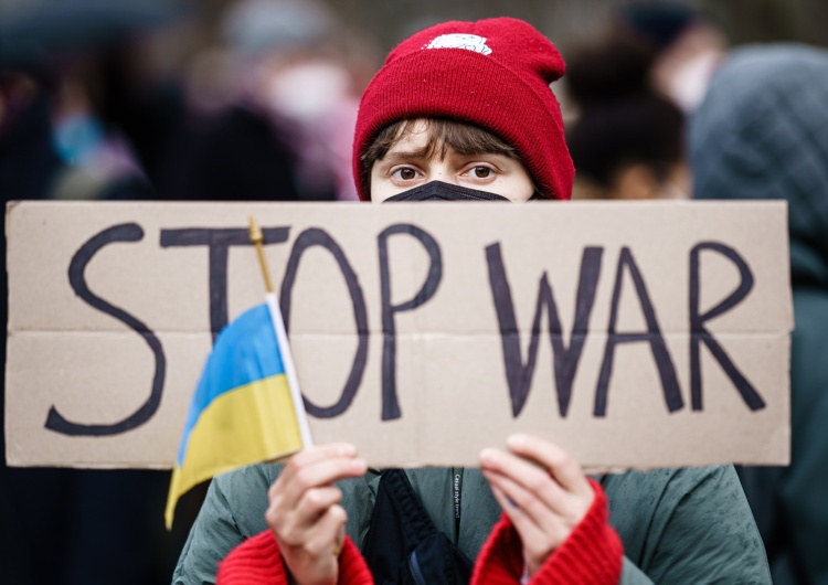demonstracja przeciwko wojnie na Ukrainie [Z Niemiec dla Tysol.pl] W. Osiński: Niemcy płaczą rzewnymi łzami. Za późno