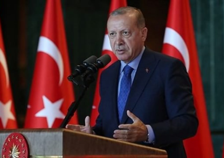 Recep Erdogan Turcja zamyka Morze Czarne dla rosyjskich okrętów z powodu napaści Rosji na Ukrainę? Zełenski dziękuje Erdoganowi
