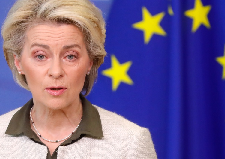 Ursula von der Leyen Szefowa KE: UE po raz pierwszy sfinansuje zakup i dostawę broni do zaatakowanego kraju