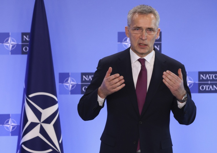 Sekretarz generalny NATO Jens Stoltenberg Szef NATO: Nadchodzące dni na Ukrainie będą jeszcze gorsze. Rosjanie ściągają ciężkie uzbrojenie