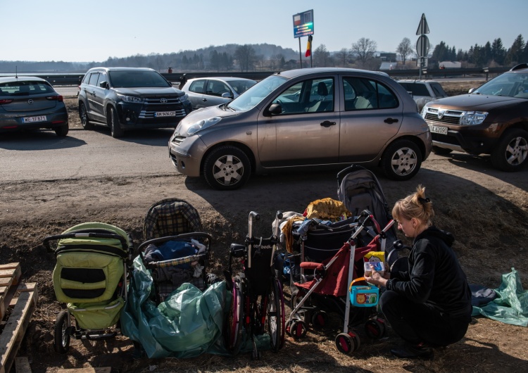 Uchodźcy ukraińscy w Polsce Media Michnika „niosą pomoc uchodźczyniom”. W aborcji