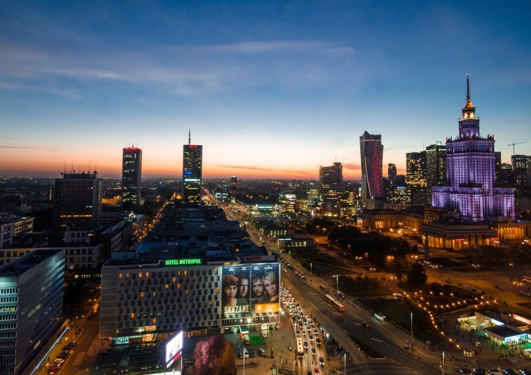Warszawa Warszawa wysyła komornika do nieruchomości zajmowanych przez Federację Rosyjską