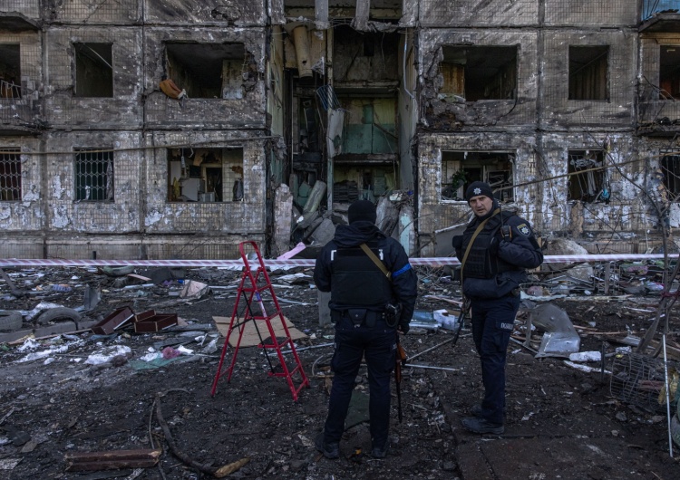 Ruiny w Kijowie Reporter CNN po informacji na temat wyjazdu premierów do Kijowa: „Wow”