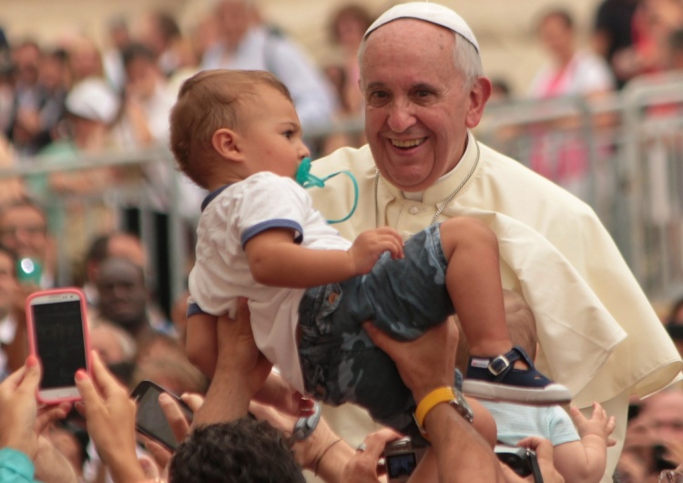 Papież Franciszek „Wasza Świątobliwość, przyjedź do Kijowa, Twoja obecność tutaj może uratować życie