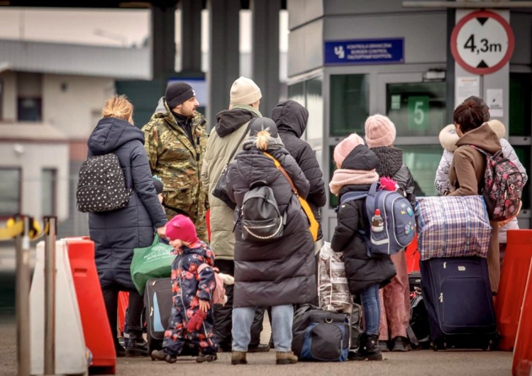 Uchodźcy z Ukrainy Liczba uchodźców, którzy uciekli z Ukrainy do Polski, przekroczyła 2 miliony