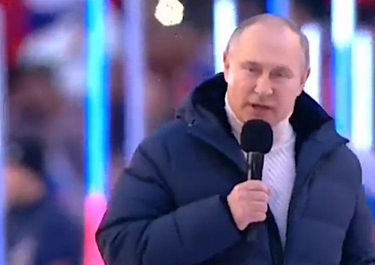 Władimir Putin przemawia na Łużnikach „Nagłe cięcie”. Dziwny film z „wystąpienia na żywo” Putina [WIDEO]