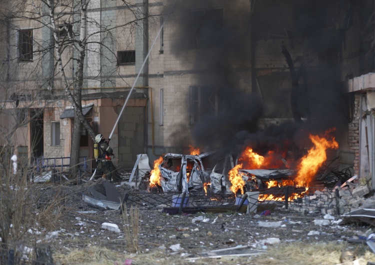  Ukraina: Atak Rosjan na zakłady chemiczne. Władze apelują do mieszkańców