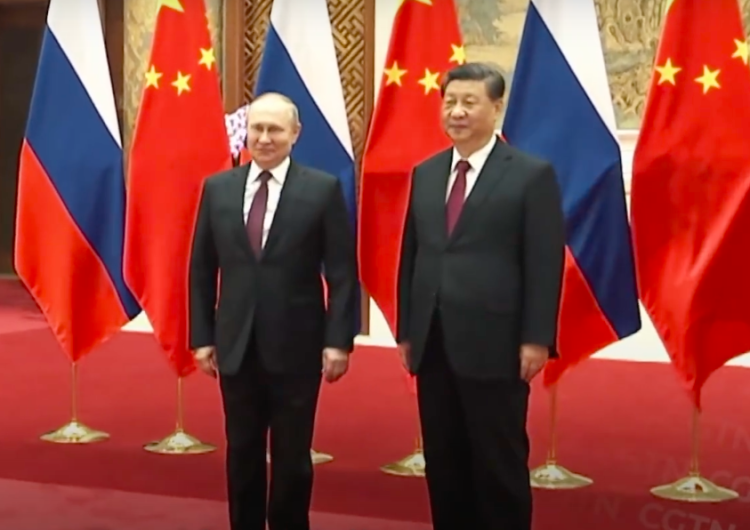 Władimir Putin i Xi Jinping Polska zamiast Rosji w elitarnej grupie G20? Jest reakcja Chin