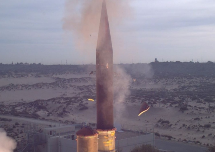 System obrony przeciwrakietowej Arrow 3 Niemcy: Rząd rozważa zakup izraelskiej tarczy antyrakietowej Arrow 3. 
