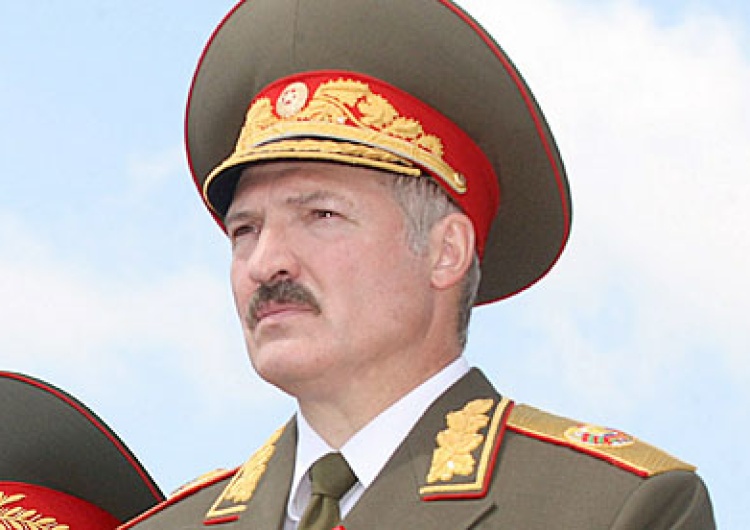 Aleksander Łukaszenka w mundurze 