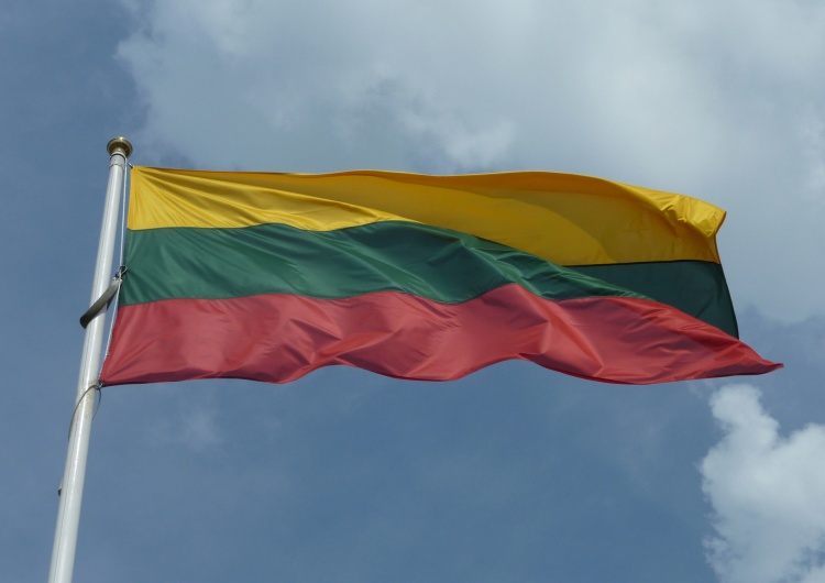 Flaga Litwy Broń jądrowa nad Bałtykiem? Litwa odpowiada na groźby Rosji