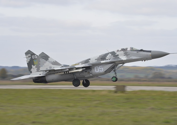 MiG-29 w barwach Ukrainy Pentagon informuje. Ukraina otrzymała samoloty w częściach?