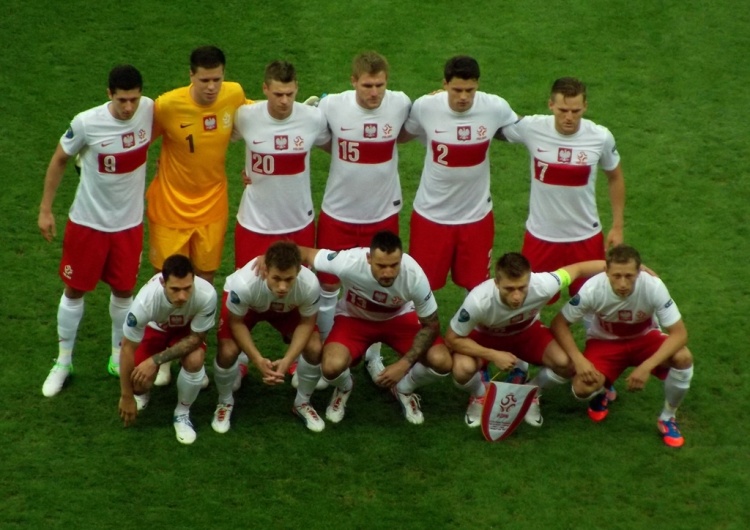 Reprezentacja Polski w piłce nożnej Większość wyborców PiS wierzy w medal dla Polski. Wyborcy opozycji bardziej sceptyczni [sondaż]