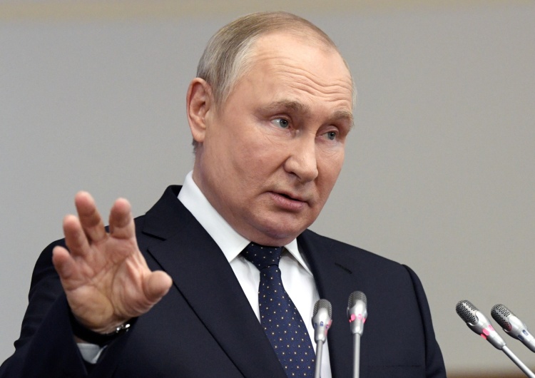 Prezydent Federacji Rosyjskiej Władimir Putin „Putin wbił Serbii nóż w plecy”. Media dotychczas prorosyjskiego kraju wściekłe