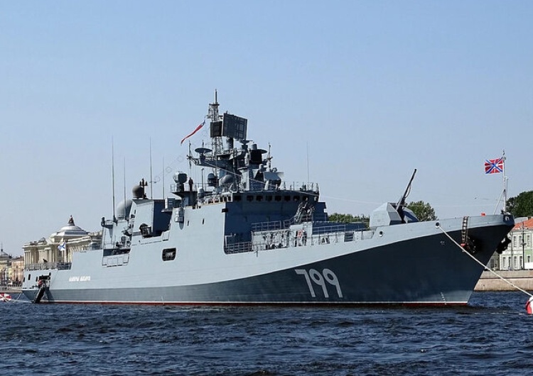  Rosyjska fregata płonie na Morzu Czarnym? Nieoficjalnie: Trafiona ukraińską rakietą