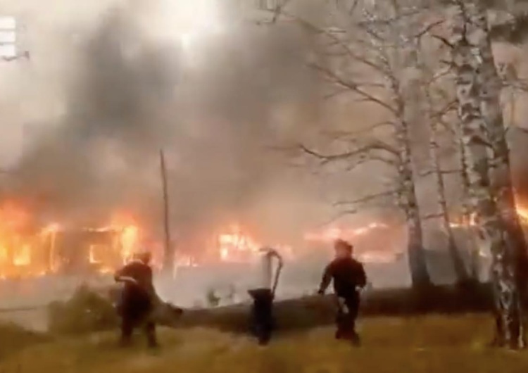  Stan wyjątkowy na Syberii. Są pierwsze ofiary ogromnych pożarów [FOTO, WIDEO]