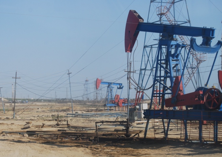Wydobycie ropy Ekspert ds. rynku ropy: Rosja jest przyparta do muru