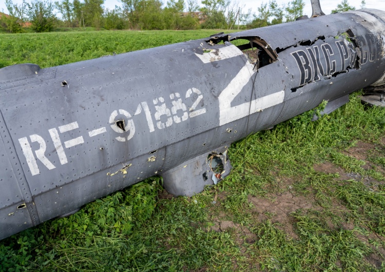 Zniszczony rosyjski śmigłowiec w obwodzie charkowskim 